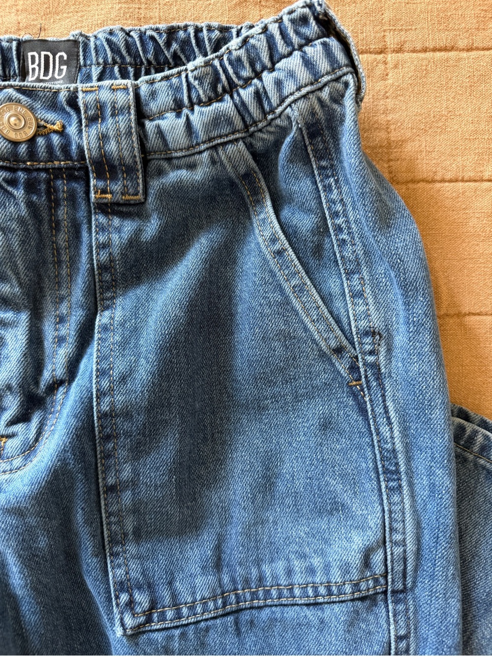 BDG High-Rise Blue Cargo Jeans for Women - Picture 3 of 6